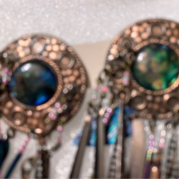 Earrings - Picture 2 of 3